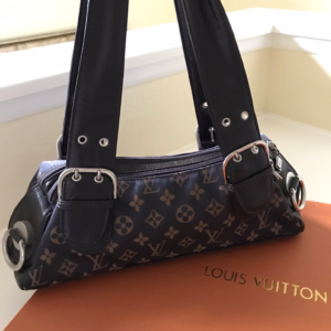 Louis Vuitton shoulder monogram bag