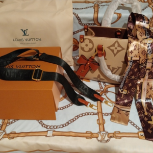 LV onthego bag