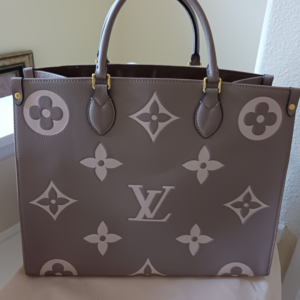 lv onthego monogram bag