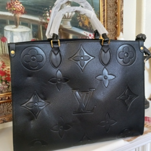 louis vuitton onthego bag