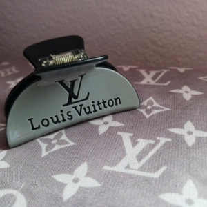 Louis Vuitton Hair Clip
